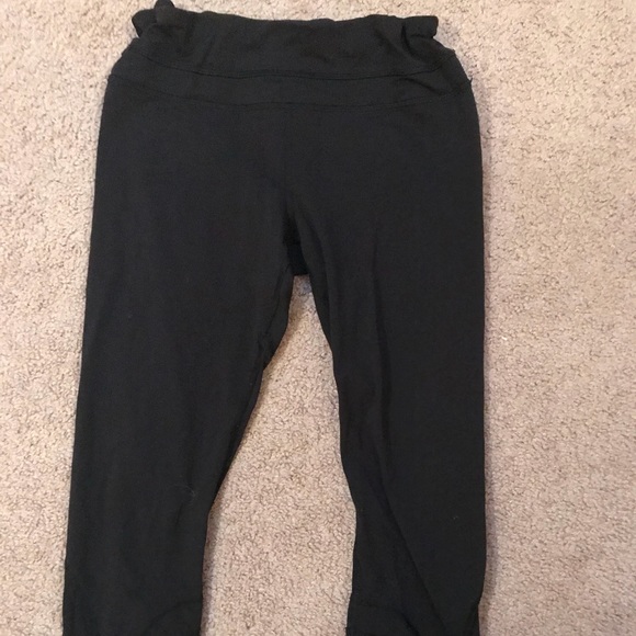 Crop Lululemon Leggings - Picture 3 of 8